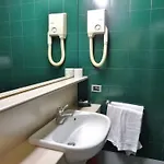 Longobardo מלון 4*